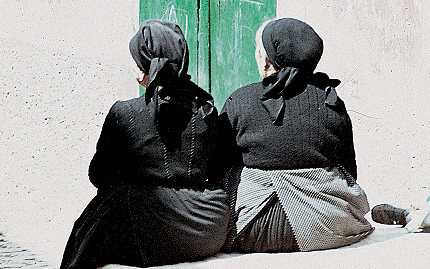 Donne in abiti tradizionali abruzzesi
